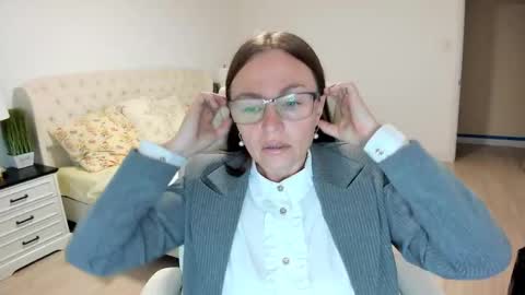 Snapshot of vika7333 chatting on September 23, 11:13 am Ukrainian-woman online show from September 23, 11:13 am