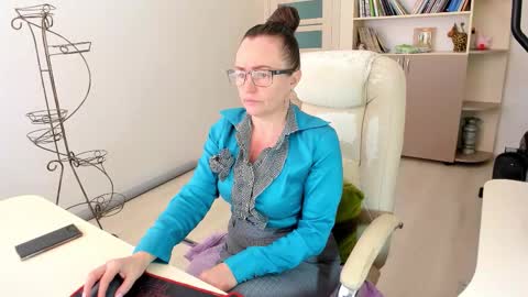 Snapshot of vika7333 chatting on November 13, 8:02 am Ukrainian-woman online show from November 13, 8:02 am