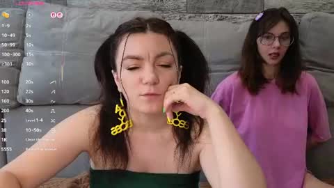 Snapshot of vika_loves_you chatting on June 11, 2:33 am follow my fansly online show from June 11, 2:33 am