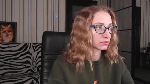 Snapshot of vikaericka chatting on March 8, 7:09 pm Vika online show from March 8, 7:09 pm