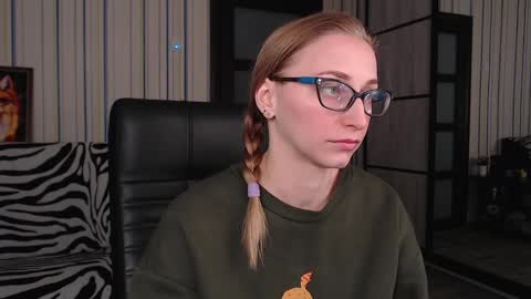 Snapshot of vikaericka chatting on March 11, 9:26 pm Vika online show from March 11, 9:26 pm