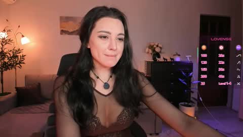 Viki Bellson online show from March 19, 4:33 pm