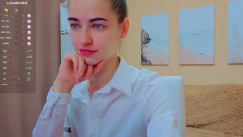 Snapshot of vikiberry chatting on October 12, 4:22 am vikiberry online show from October 12, 4:22 am