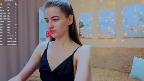 vikiberry online show from May 3, 4:07 am