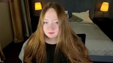 Snapshot of vikiblossom chatting on November 30, 12:53 pm Vikki online show from November 30, 12:53 pm