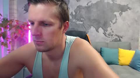 vikingchrisss online show from November 17, 10:21 am