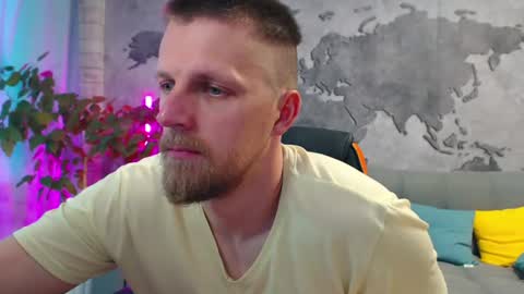Snapshot of vikingchrisss chatting on July 8, 10:53 am vikingchrisss online show from July 8, 10:53 am