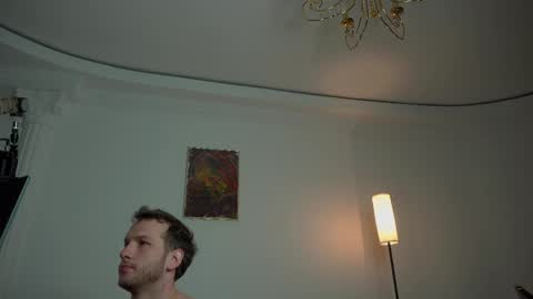 Snapshot of viktor_secret chatting on May 17, 5:27 am fansly VITEKsecret online show from May 17, 5:27 am