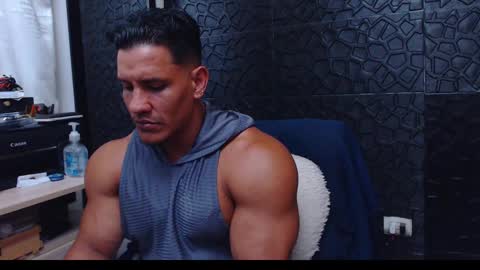 Viktor Herrera online show from February 3, 2:36 am