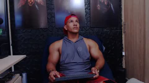 Viktor Herrera online show from June 23, 3:21 pm