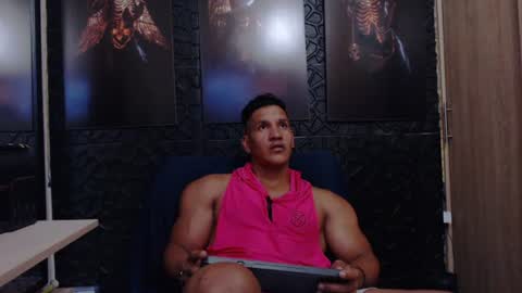 Viktor Herrera online show from July 3, 7:09 pm