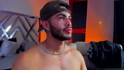 Snapshot of vincentblack_ chatting on May 17, 5:27 am Vincent online show from May 17, 5:27 am