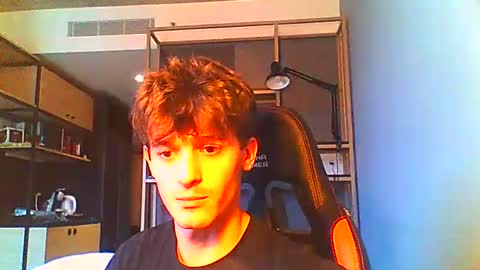 Snapshot of vincentprice69 chatting on October 24, 4:14 pm vincentprice69 online show from October 24, 4:14 pm