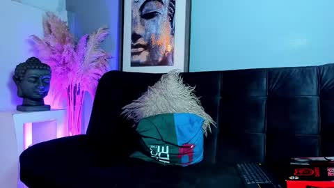 Vincent Sartori online show from October 31, 1:17 am