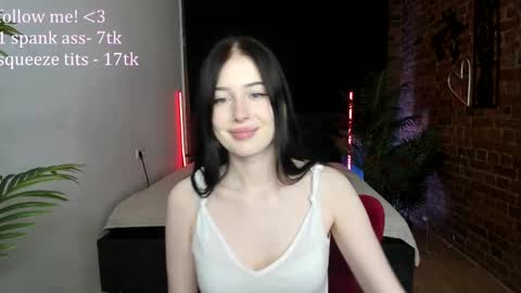 Snapshot of vinessa_coy chatting on February 6, 7:50 pm Vinessa online show from February 6, 7:50 pm