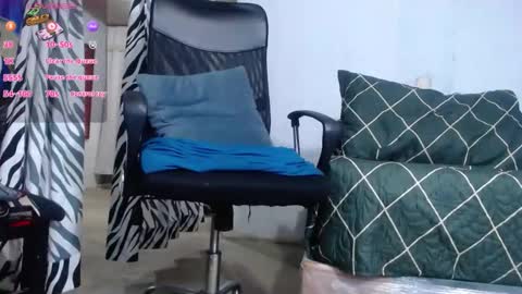 vinzent_lafed_ online show from March 5, 7:26 am