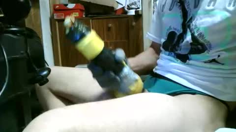 Snapshot of vinziiiii chatting on March 8, 5:00 am Vinz online show from March 8, 5:00 am