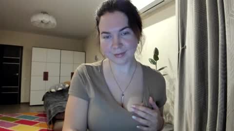 Snapshot of viodetta chatting on December 15, 7:53 pm viodetta online show from December 15, 7:53 pm