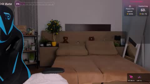 Snapshot of viola__shy chatting on November 23, 9:58 pm Viola online show from November 23, 9:58 pm