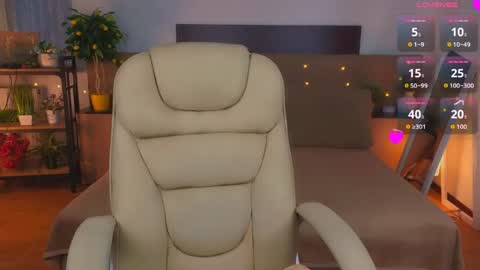 Snapshot of viola__shy chatting on May 27, 1:57 am Viola online show from May 27, 1:57 am