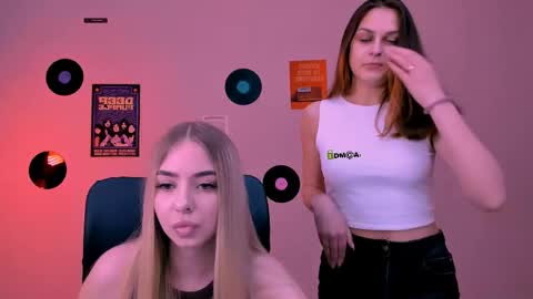 viola_sweet_ online show from May 14, 10:00 am