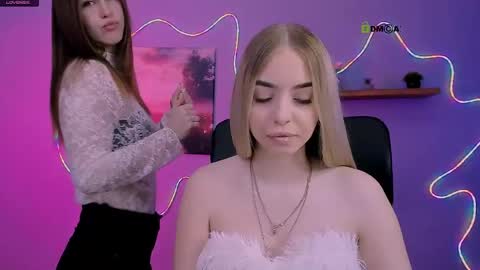 viola_sweet_ online show from June 1, 8:49 am