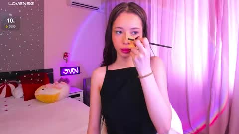 violarivera online show from March 18, 8:06 am