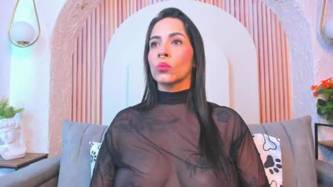Snapshot of violeet_scottt chatting on May 28, 12:02 pm Violette online show from May 28, 12:02 pm