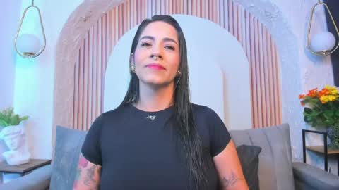 Snapshot of violeet_scottt chatting on May 30, 10:56 am Violette online show from May 30, 10:56 am