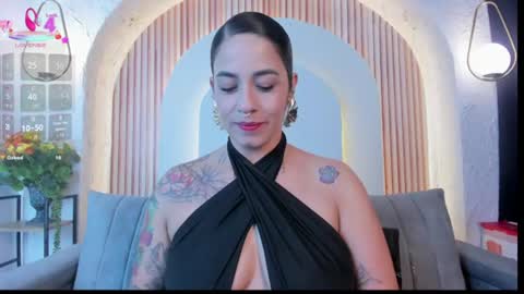 Snapshot of violeet_scottt chatting on July 10, 11:02 am Violette online show from July 10, 11:02 am