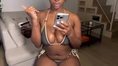 Fantasy Black Girl online show from October 9, 4:21 am