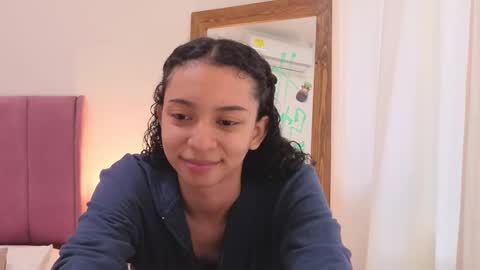 violet__15 online show from March 18, 12:08 pm