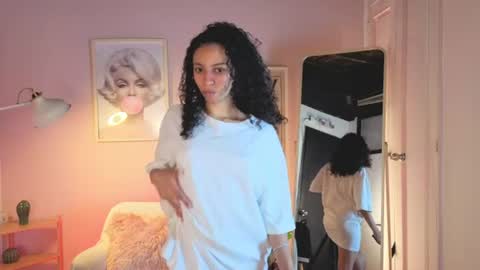violet__15 online show from July 9, 12:20 pm