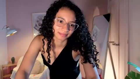 violet__15 online show from July 28, 6:20 pm
