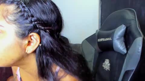 Violet and Myers online show from May 28, 11:24 pm