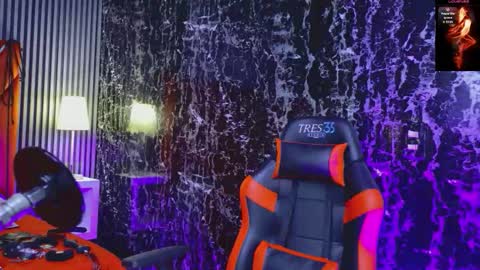 Violet online show from March 17, 2:53 pm