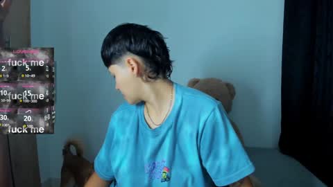 Violet and Casper online show from December 14, 9:40 am