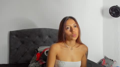 Violet and Casper online show from January 19, 11:21 pm