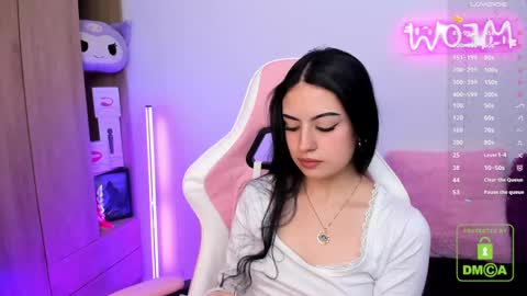 Snapshot of violet_catt chatting on March 7, 8:22 pm Violeta  online show from March 7, 8:22 pm