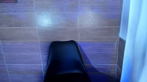 Snapshot of violet_fiore chatting on June 29, 5:35 pm Violet Fiore online show from June 29, 5:35 pm