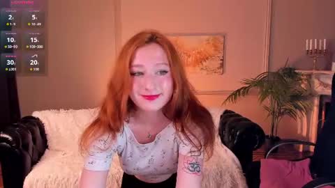 Snapshot of violet_griffen chatting on June 30, 5:41 am VIOLET online show from June 30, 5:41 am