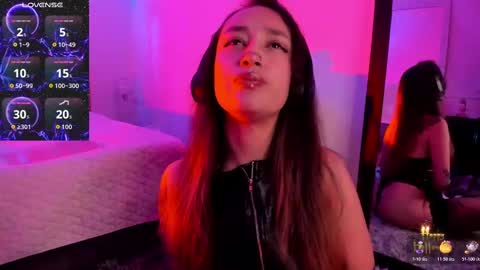 Violet Jones online show from October 24, 2:57 pm