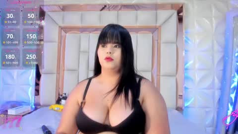 violet_milleer online show from April 7, 7:03 pm