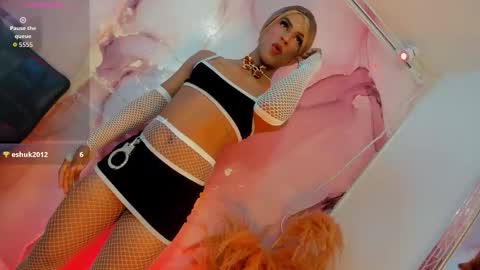 violet_moon01 online show from March 13, 10:05 pm