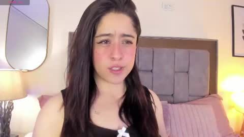 Violet Nova online show from June 18, 11:36 am