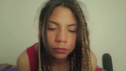 Violet online show from February 5, 8:57 pm