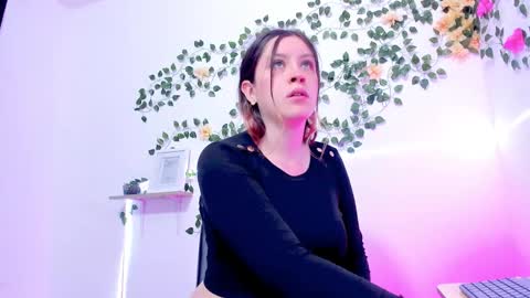 Violeta online show from March 17, 1:47 pm