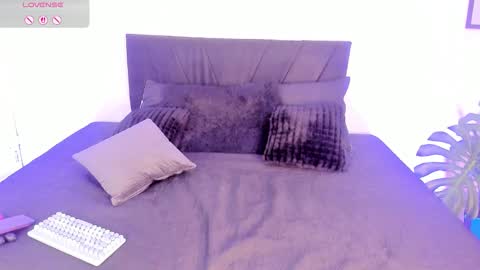 violeta_delavega online show from March 5, 5:58 am