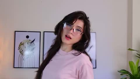 Snapshot of violeta_foxz chatting on October 8, 7:55 pm Violeta online show from October 8, 7:55 pm