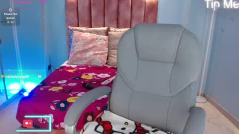 Snapshot of violeta_leon chatting on June 13, 9:35 pm Violeta leon online show from June 13, 9:35 pm